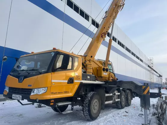 Автокран XCMG 25 т китайский